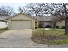 516 Billie Ruth Ln in Hurst, TX - Building Photo