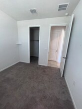 228 Hillcrest Dr in Dundee, FL - Building Photo - Building Photo