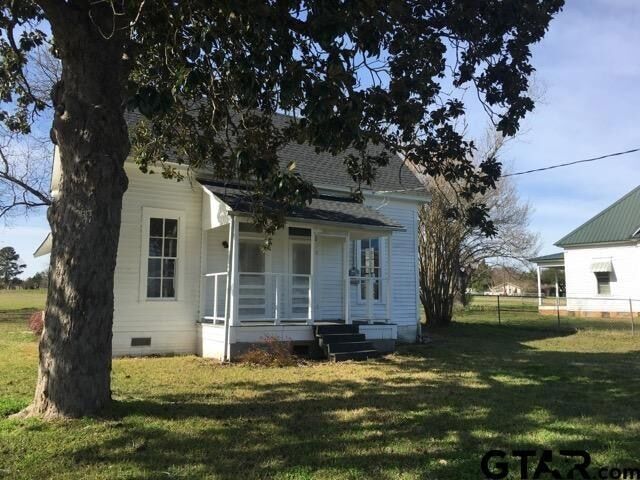 902 Crockett St in Rusk, TX - Building Photo