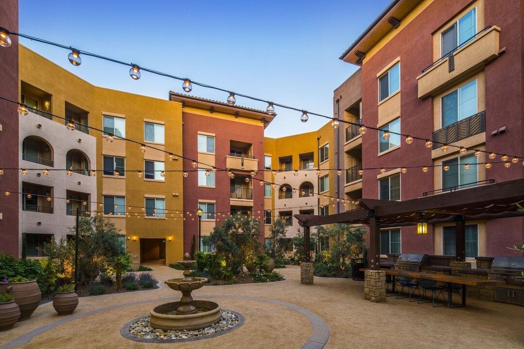 Verge in San Diego, CA - Foto de edificio