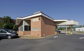 Carsons Corner in Chattanooga, TN - Building Photo - Building Photo