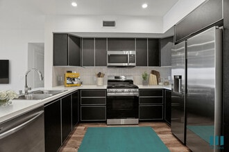 Selby Venti in Los Angeles, CA - Foto de edificio - Building Photo