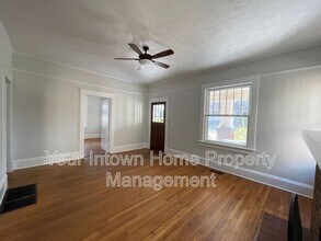 301 Elmira Pl NE in Atlanta, GA - Building Photo - Building Photo