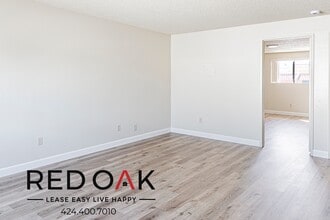 12767 San Fernando Rd in Los Angeles, CA - Building Photo - Building Photo