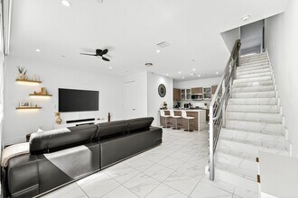 1034 NE 18th Ave in Fort Lauderdale, FL - Building Photo - Building Photo