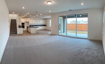 2431 Azure Pl in Fairfield, CA - Building Photo - Building Photo