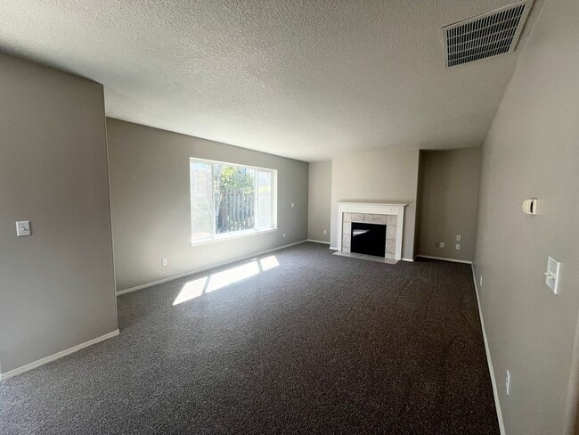 4316 NW Moon Valley Terrace in Beaverton, OR - Building Photo - Building Photo
