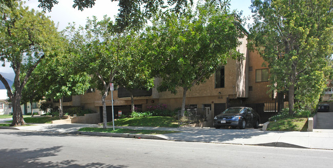 144 N Michigan Ave in Los Angeles, CA - Building Photo - Building Photo