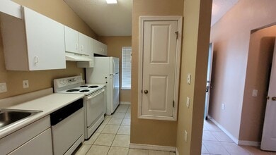 3016 Brigantine Dr in Pensacola, FL - Building Photo - Building Photo