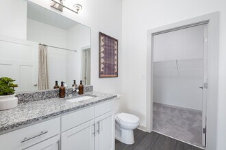 The Flats at Laurel & Pine in Nashville, TN - Foto de edificio - Building Photo