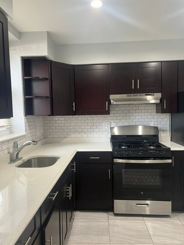 311 E Westfield Ave in Roselle Park, NJ - Building Photo - Building Photo