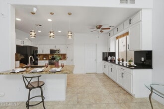 6843 S 26th St in Phoenix, AZ - Building Photo - Building Photo