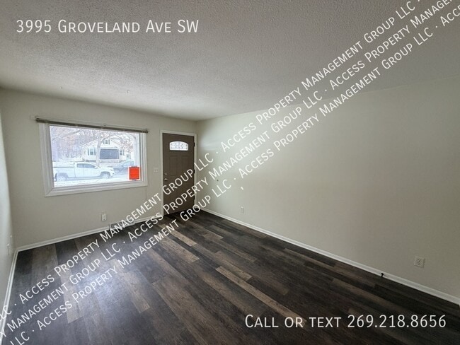 3995 Groveland Ave SW in Wyoming, MI - Building Photo - Building Photo