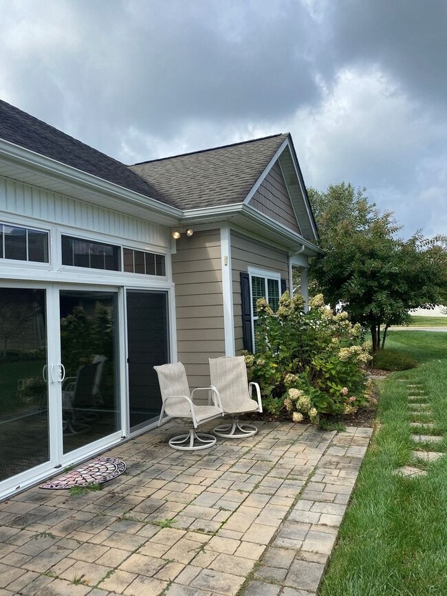 65 Dunham Cir in Johnson City, TN - Building Photo - Building Photo