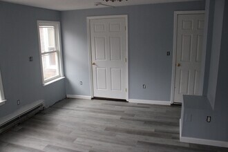 417 Court St in Plymouth, MA - Building Photo - Building Photo