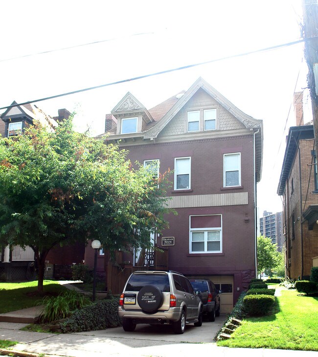 Graham House Apartments in Pittsburgh, PA - Building Photo - Building Photo