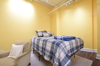 165 N Canal St, Unit 622 in Chicago, IL - Building Photo - Building Photo