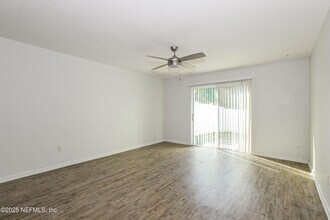 524 Eiseman Wy in Jacksonville, FL - Building Photo - Building Photo