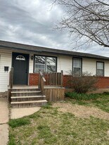 5407 NW Kinyon Ave in Lawton, OK - Building Photo