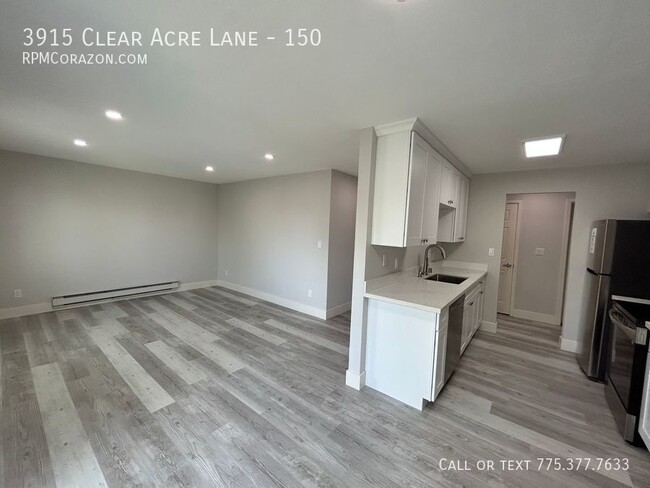 3915 Clear Acre Ln in Reno, NV - Building Photo - Building Photo