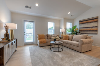 Seaton Place Luxury Apartments in Chesterfield, MI - Building Photo - Interior Photo