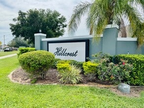 838 Hillcrest Dr in Davenport, FL - Foto de edificio - Building Photo