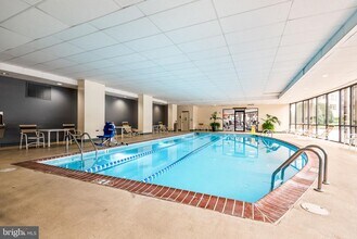 5225 Pooks Hill Rd in Bethesda, MD - Building Photo - Building Photo