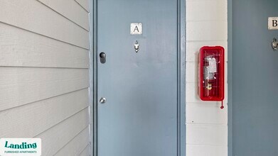 612 Bass Ct in Dunedin, FL - Foto de edificio - Building Photo