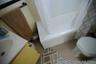 66 Chiswick Rd, Unit 9 in Boston, MA - Foto de edificio - Building Photo