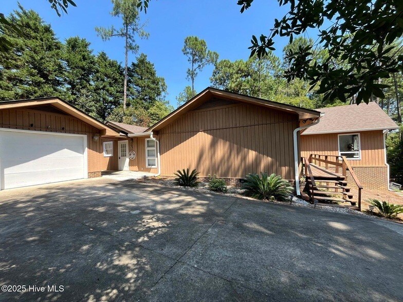 7 Ash Ct in Pinehurst, NC - Building Photo