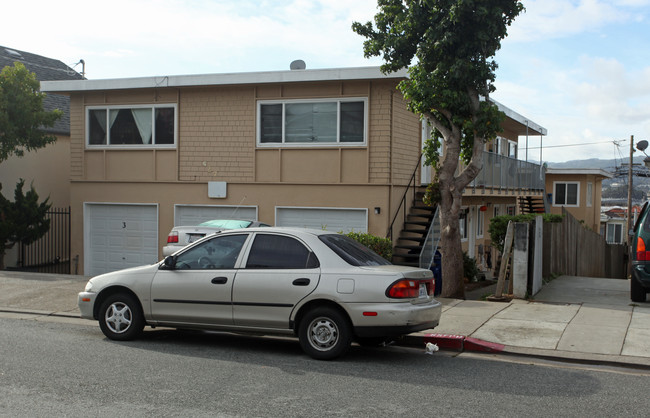 527 Baden Ave in South San Francisco, CA - Foto de edificio - Building Photo