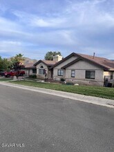 2640 Bridle Path Dr in Acton, CA - Building Photo - Building Photo