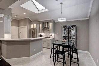 4418 Denmere Ct in Houston, TX - Foto de edificio - Building Photo