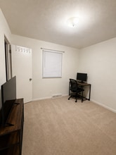 6105 W Washington St in Belleville, IL - Building Photo - Building Photo