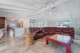 9006 SW 23rd Ln in Miami, FL - Building Photo - Building Photo