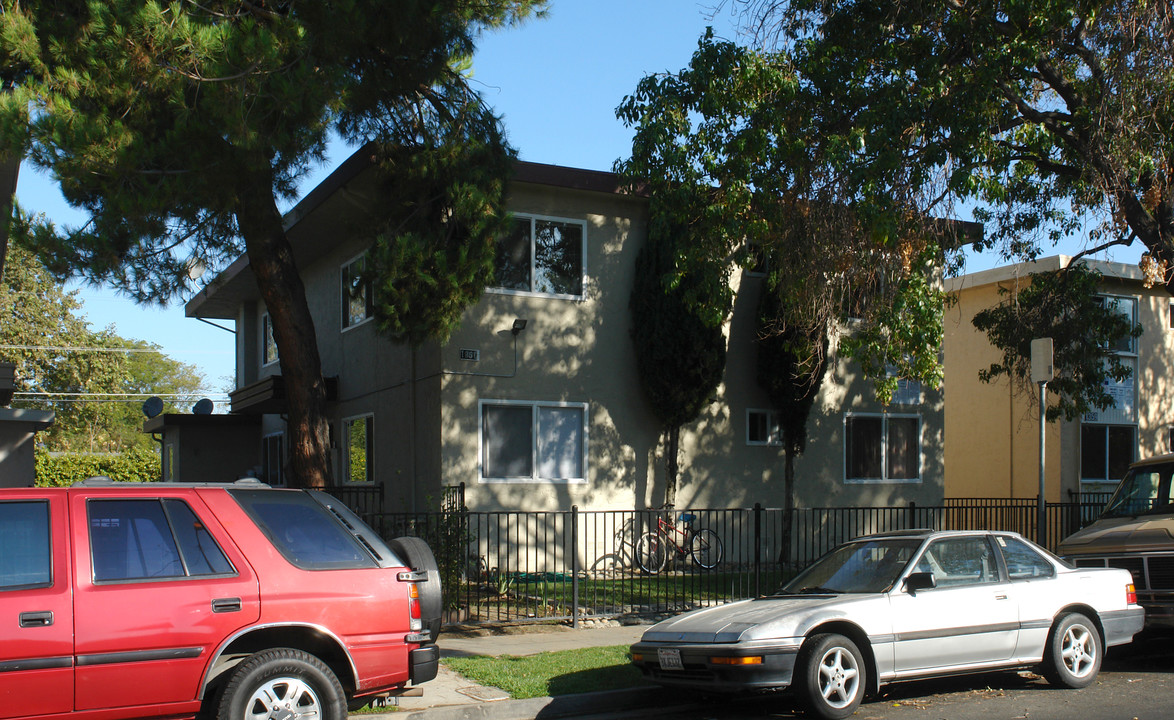 1351 Carnelian Dr in San Jose, CA - Building Photo