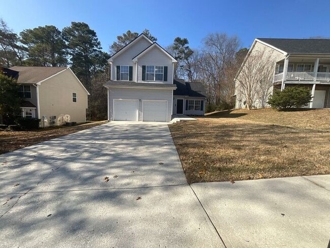 property at 3587 Oakshire Way SE