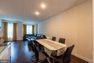 515 Shorthorn Way in Rockville, MD - Building Photo - Building Photo