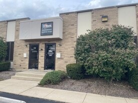 1881 Commerce Dr in Elk Grove Village, IL - Building Photo