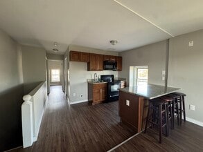 4929 N 6th St in Philadelphia, PA - Building Photo - Building Photo