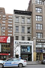 157 West 72nd Street in New York, NY - Building Photo - Primary Photo