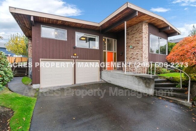 property at 7617 S Lakeridge Dr
