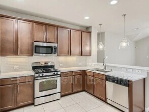 3101 Davis Ln in Austin, TX - Building Photo - Building Photo