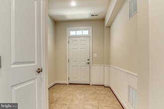 16006 Greymill Manor Dr in Haymarket, VA - Building Photo - Building Photo