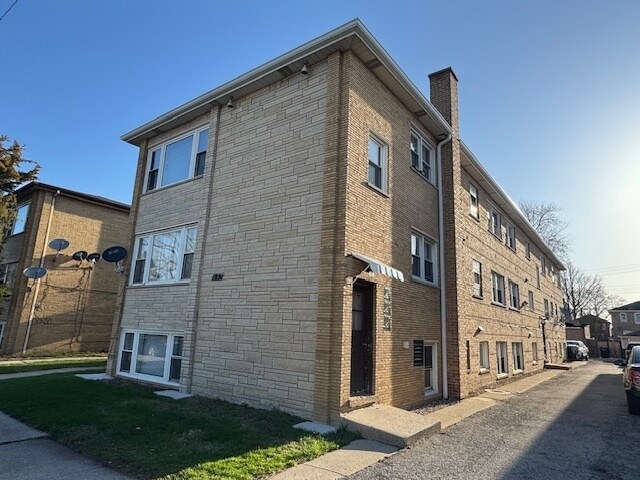 3537 Harlem Ave in Berwyn, IL - Building Photo