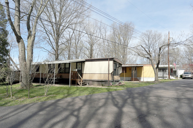 Ellet Heights Mobile Home Park in Akron, OH - Foto de edificio - Building Photo