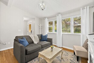 12 Sylvan Dr in St. Augustine, FL - Building Photo