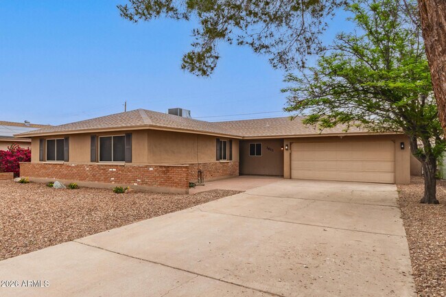 3613 S Kenneth Pl in Tempe, AZ - Building Photo - Building Photo
