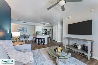 10200 Falcon Pine Blvd in Orlando, FL - Building Photo - Building Photo