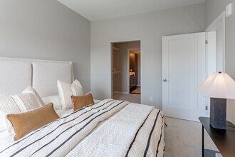 The Hallon in Hopkins, MN - Building Photo - Interior Photo